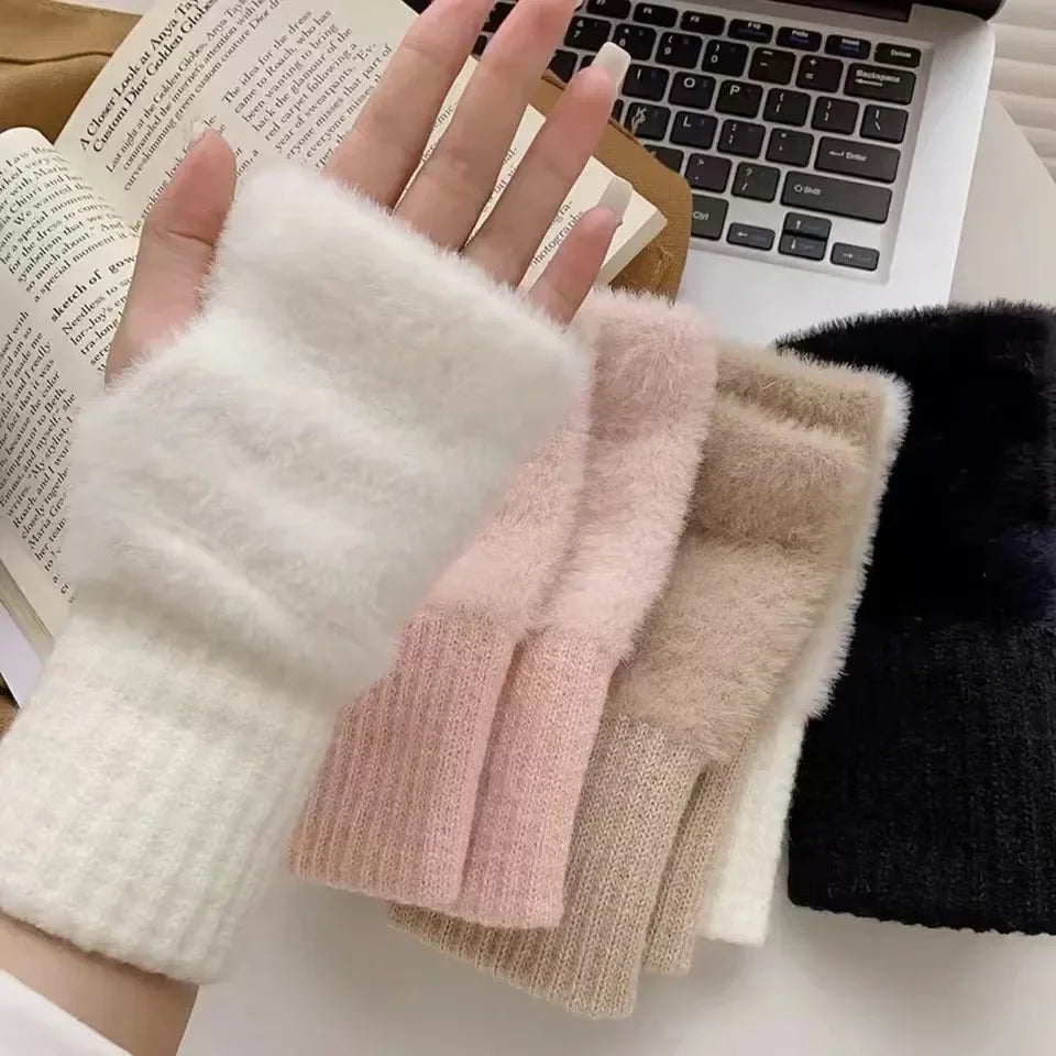 Fashionable Half Finger Gloves Suitable for Women's Soft and Warm Winter Luxurious Solid Color Plush Knitted Fingerless Gloves