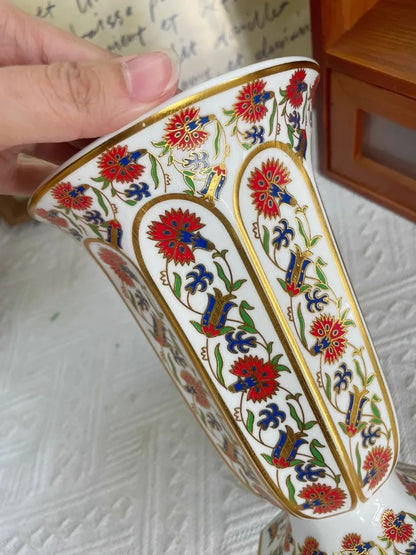 Ceramics Vase Elegant Porcelain Vases Modern Aesthetic Small Flower Bottle Luxury Decorative Vases Interior Desk Decorations