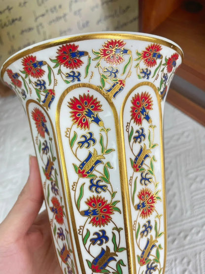 Ceramics Vase Elegant Porcelain Vases Modern Aesthetic Small Flower Bottle Luxury Decorative Vases Interior Desk Decorations