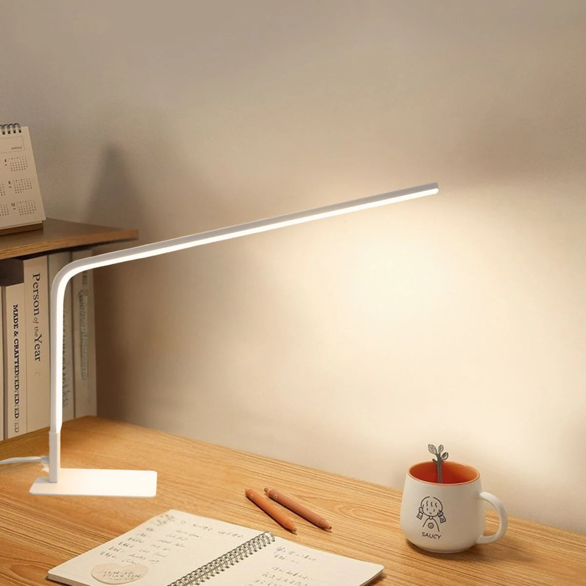 USB powered LED reading desk lamp with eye protection design, adjustable brightness and color change, suitable for home office a
