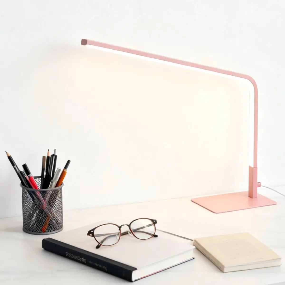 USB powered LED reading desk lamp with eye protection design, adjustable brightness and color change, suitable for home office a