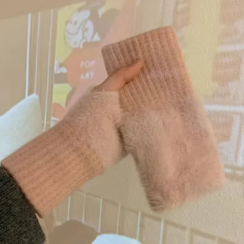 Fashionable Half Finger Gloves Suitable for Women's Soft and Warm Winter Luxurious Solid Color Plush Knitted Fingerless Gloves